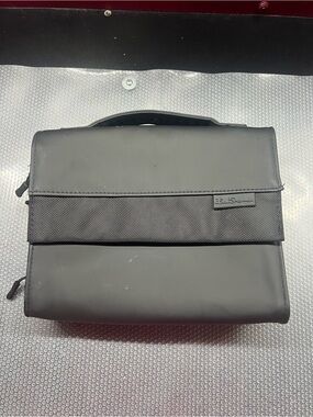 Ben Sherman Men’s Hanging Travel Toiletry Bag Black Multi Compartiment Organizer